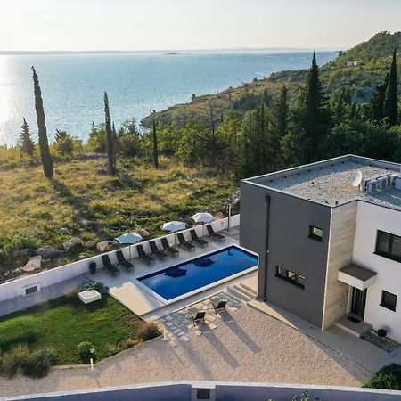 Royal Promons - Heated Pool Vila Starigrad Paklenica Exterior foto