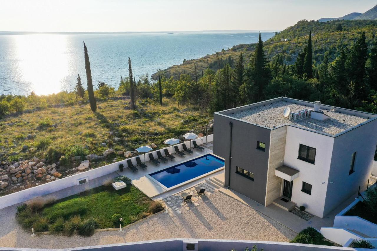 Royal Promons - Heated Pool Vila Starigrad Paklenica Exterior foto