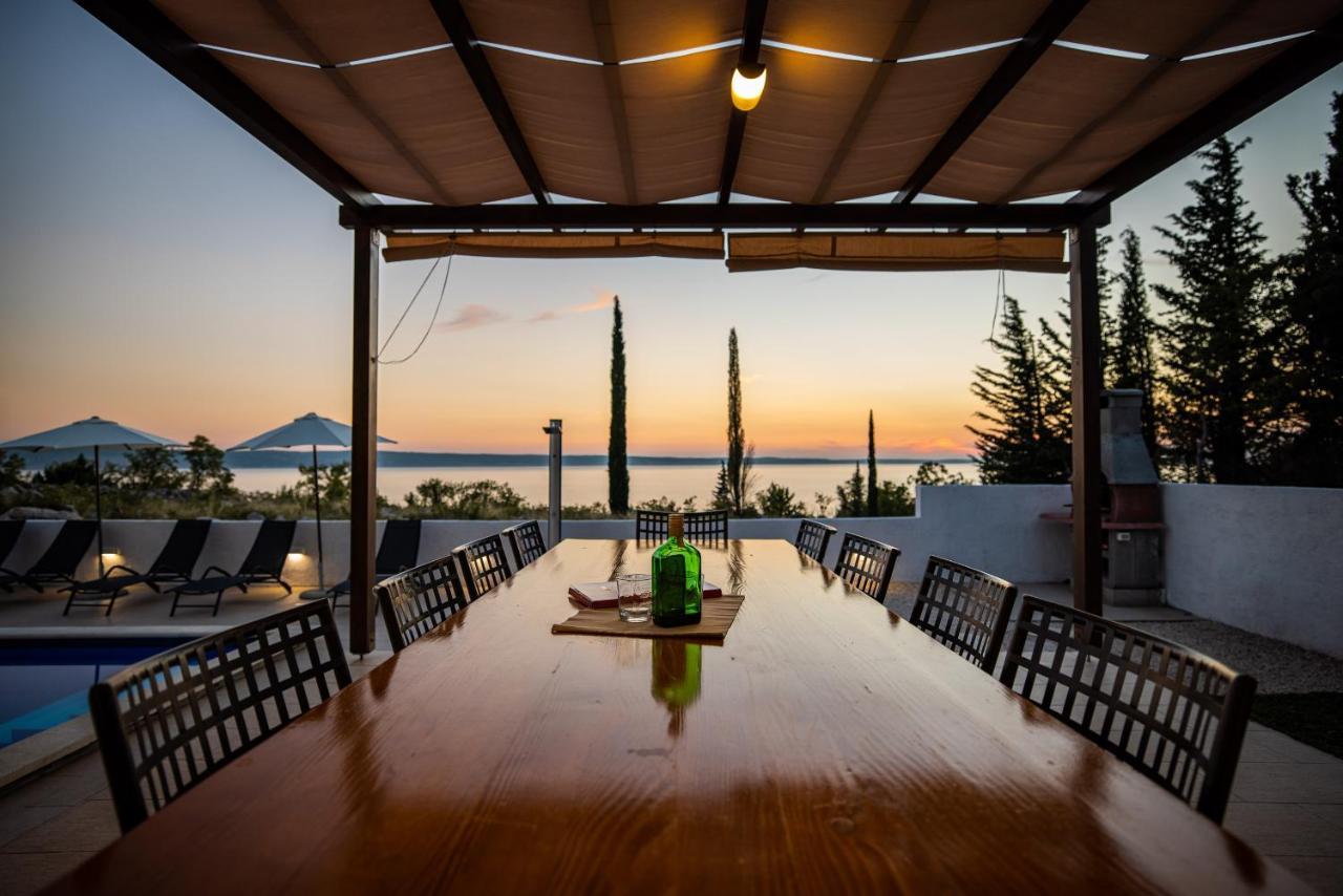 Royal Promons - Heated Pool Vila Starigrad Paklenica Exterior foto